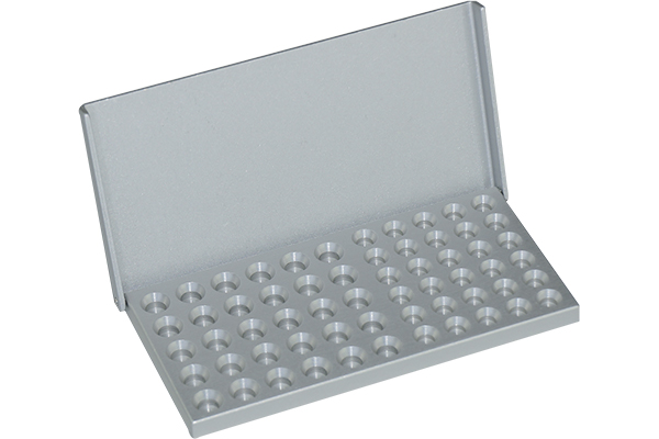 Cotton pellets dispenser, sterilizable